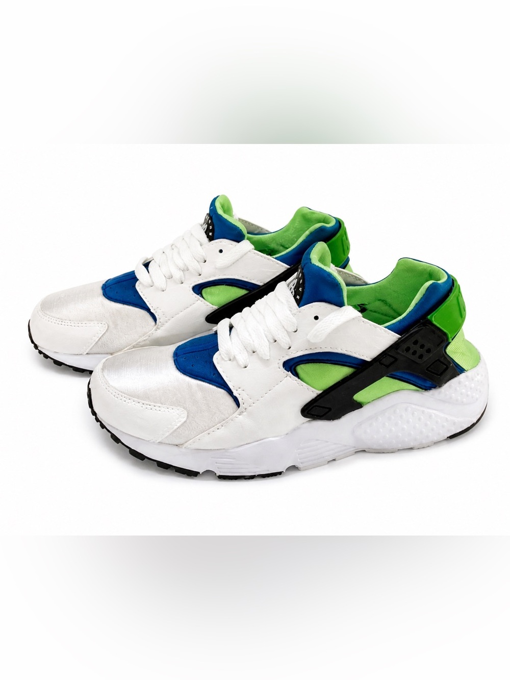 NIKE HUARACHE SCREAM GREEN,WOMEN SNEAKERS.SIZE-6 Y